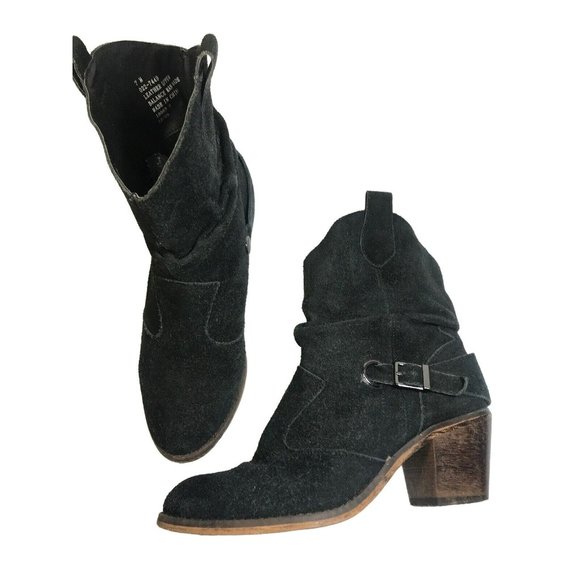 Decree Black Leather Pull On Women's Slouchy Heel Ankle Booties Size 7 M Buckle - Picture 1 of 10